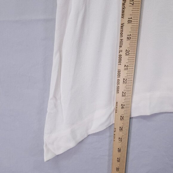 Elizabeth and James Shirt Size Medium Drapey Top V-Neck Shark Bite Hem - Picture 8 of 12